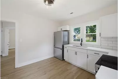 907 Dayton Avenue, High Point, NC 27262 - Photo 12