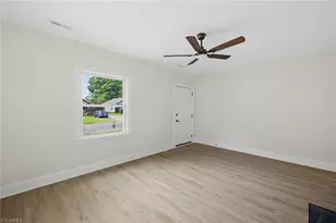 907 Dayton Ave, High Point, NC 27262 - Photo 8