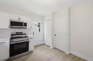 907 Dayton Ave, High Point, NC 27262 - Photo 14