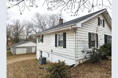 901 Grace Avenue, Burlington, NC 27217 - Photo 2