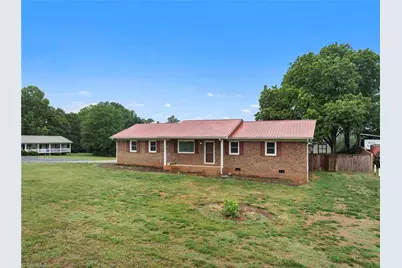 6754 Rosewood Drive, Trinity, NC 27370 - Photo 2