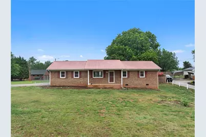 6754 Rosewood Drive, Trinity, NC 27370 - Photo 4