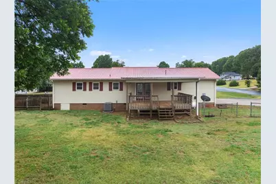 6754 Rosewood Drive, Trinity, NC 27370 - Photo 6