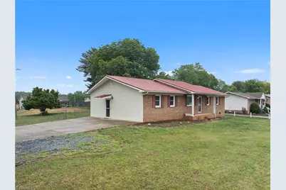 6754 Rosewood Drive, Trinity, NC 27370 - Photo 4