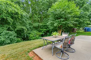 1302 Durham Meadows Dr, Burlington, NC 27217 - Photo 34