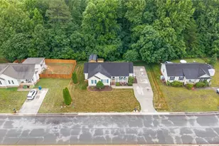 1302 Durham Meadows Dr, Burlington, NC 27217 - Photo 40
