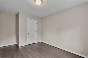 1307 Pearson St, Greensboro, NC 27406 - Photo 24