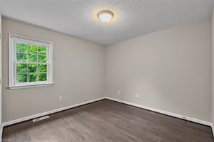 1307 Pearson St, Greensboro, NC 27406 - Photo 16