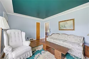 2040 Glovenia Dr, Winston-Salem, NC 27127 - Photo 6