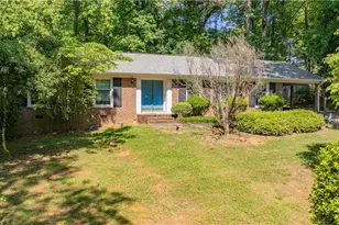 13 Mayflower Ln, Lexington, NC 27295 - Photo 2