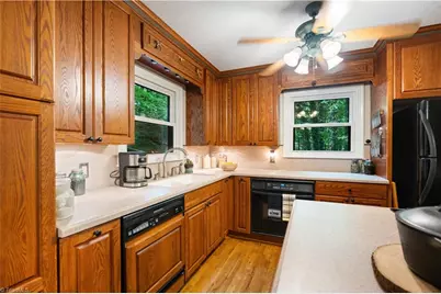 413 Wildwood Drive, North Wilkesboro, NC 28659 - Photo 10