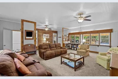 2244 N Asheboro School Road, Asheboro, NC 27203 - Photo 6