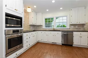 1001 Pamlico Dr, Greensboro, NC 27408 - Photo 12
