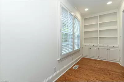 1001 Pamlico Drive, Greensboro, NC 27408 - Photo 26
