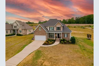 7614 Sir William Drive, Kernersville, NC 27284 - Photo 2