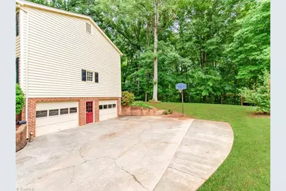 5812 Luxbury Court, Winston-Salem, NC 27104 - Photo 26