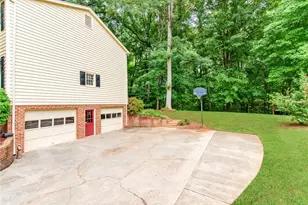 5812 Luxbury Ct, Winston-Salem, NC 27104 - Photo 26