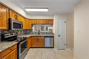 246 Hampton Rd, Asheboro, NC 27203 - Photo 6