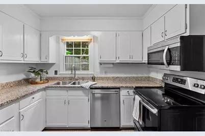 115 Charlestowne Circle, Winston-Salem, NC 27103 - Photo 14