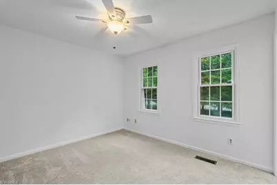115 Charlestowne Circle, Winston-Salem, NC 27103 - Photo 24
