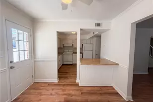 466 Muirs Chapel Rd, Greensboro, NC 27410 - Photo 2