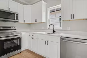 217 Lansdowne St, High Point, NC 27262 - Photo 10