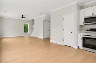 217 Lansdowne St, High Point, NC 27262 - Photo 16
