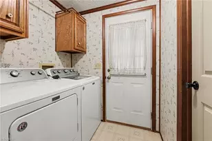 194 W 3rd St, Denton, NC 27239 - Photo 22
