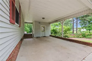 194 W 3rd St, Denton, NC 27239 - Photo 6
