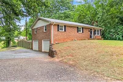 214 N Charles Drive, Winston-Salem, NC 27107 - Photo 24