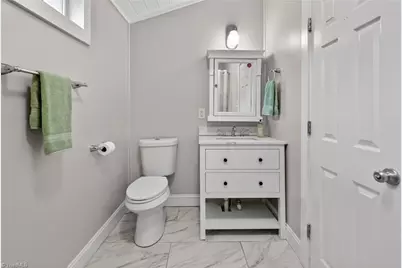 1139 E Main Street, Graham, NC 27253 - Photo 14