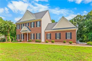 129 Walnut Ave, Yadkinville, NC 27055 - Photo 22