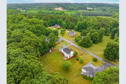 129 Walnut Avenue, Yadkinville, NC 27055 - Photo 38