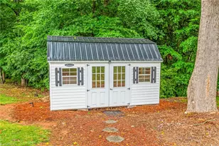 129 Walnut Ave, Yadkinville, NC 27055 - Photo 36