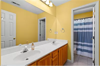 129 Walnut Avenue, Yadkinville, NC 27055 - Photo 32