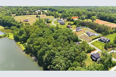 7510 Bentridge Forest Drive, Kernersville, NC 27284 - Photo 10