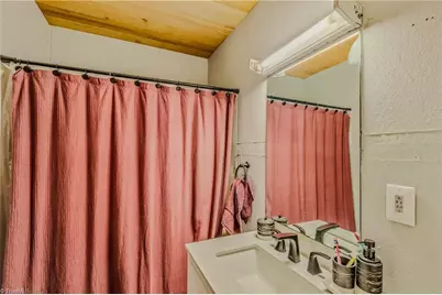 130 W Elm Street, Mount Airy, NC 27030 - Photo 16