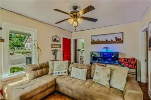 130 W Elm St, Mount Airy, NC 27030 - Photo 8