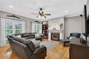 1380 Ridgewood Cir, Asheboro, NC 27203 - Photo 6
