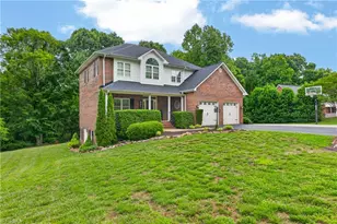 1380 Ridgewood Cir, Asheboro, NC 27203 - Photo 2