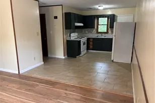 525 Tussey St, Lexington, NC 27292 - Photo 2