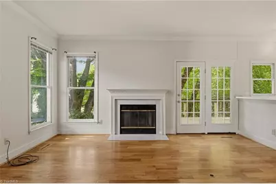 2032 Williamsburg Manor Court, Winston-Salem, NC 27103 - Photo 8
