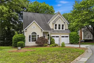 2032 Williamsburg Manor Ct, Winston-Salem, NC 27103 - Photo 2
