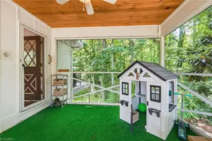 410 N Gordon Dr, Winston-Salem, NC 27104 - Photo 8