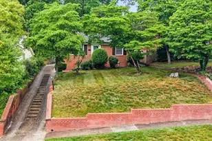214 Mayflower Dr, Greensboro, NC 27403 - Photo 36