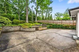 214 Mayflower Dr, Greensboro, NC 27403 - Photo 28