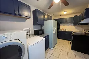3812 Country Club Rd, Winston-Salem, NC 27104 - Photo 10