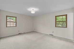 3911 Williams Dairy Rd, Greensboro, NC 27406 - Photo 18