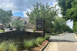 2926 Grove Park Dr, Burlington, NC 27215 - Photo 2