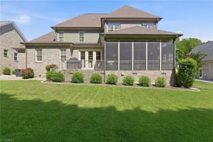 5723 Woodrose Ln, Greensboro, NC 27410 - Photo 34
